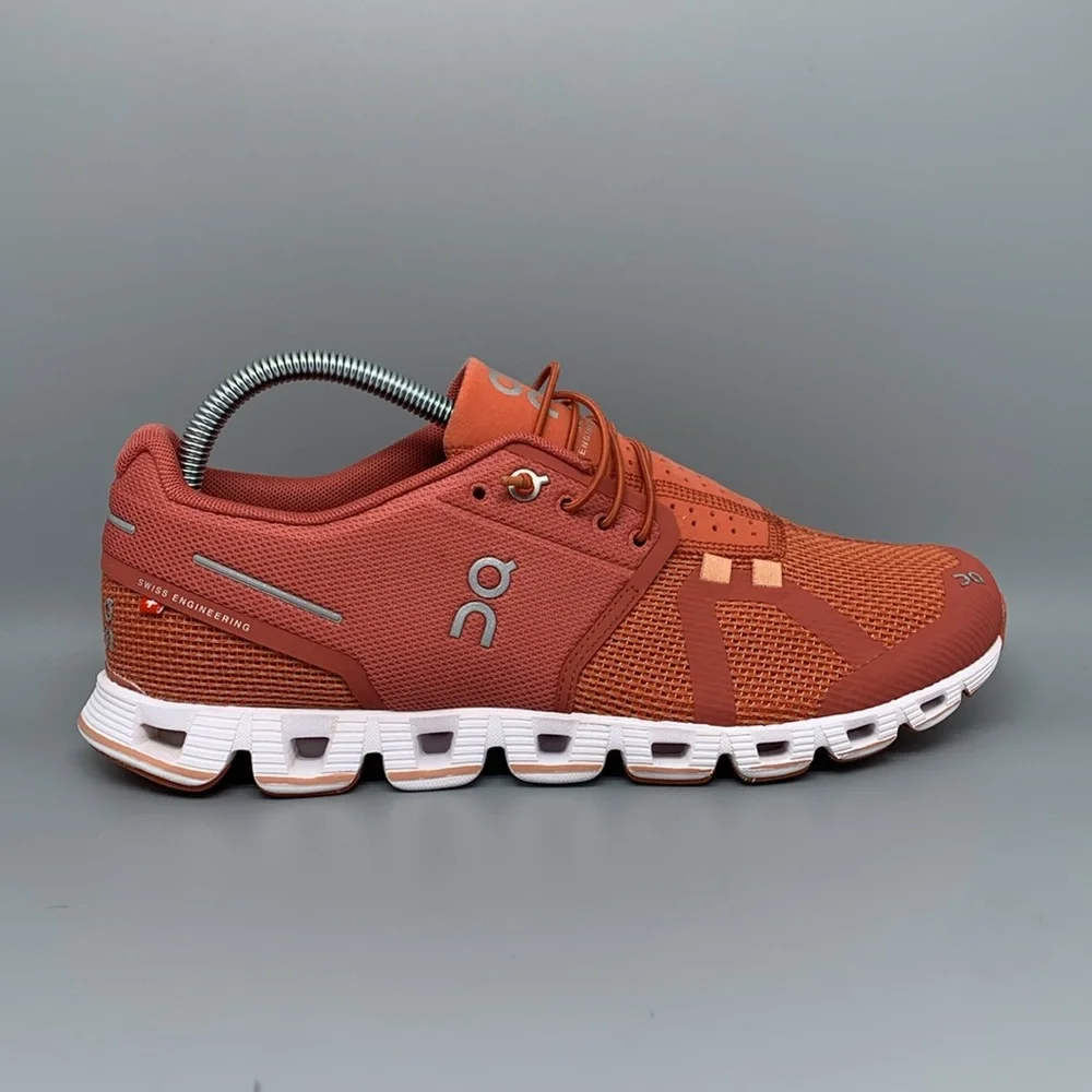 On Running Athletic Shoes in Red and White - Picture 5 of 7